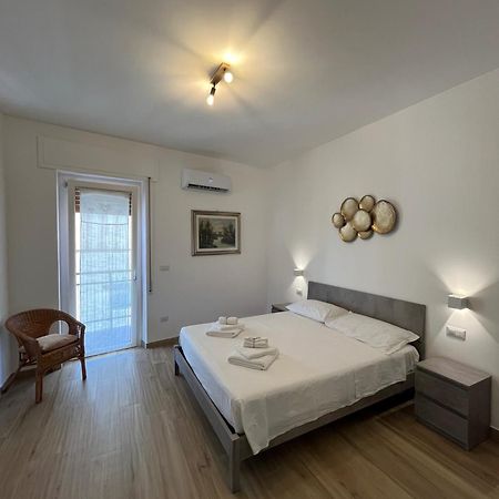 The Crown Rooms Alghero Bagian luar foto