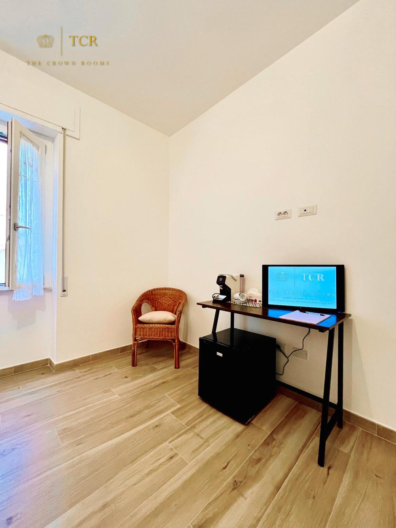 The Crown Rooms Alghero Bagian luar foto