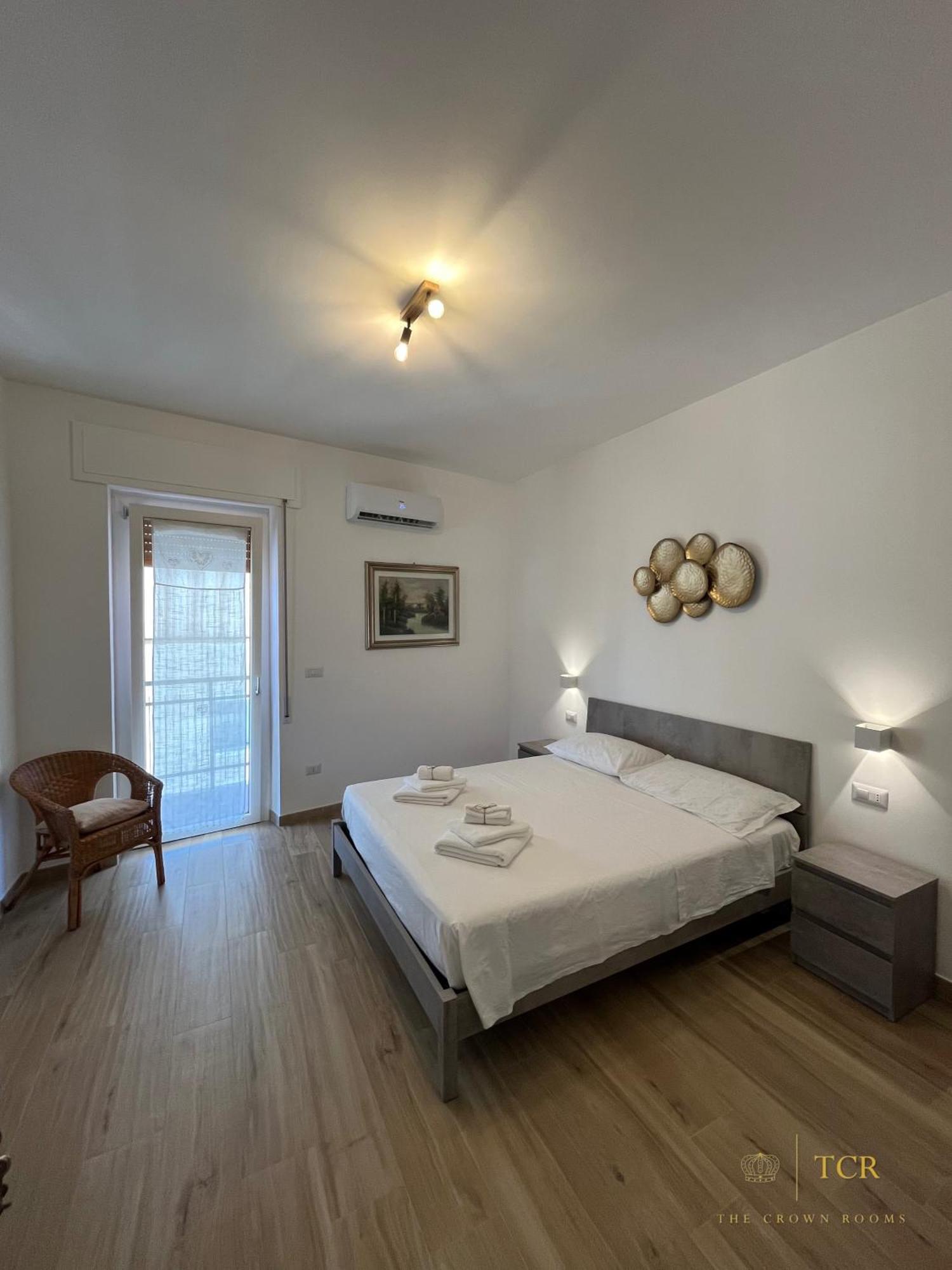 The Crown Rooms Alghero Bagian luar foto